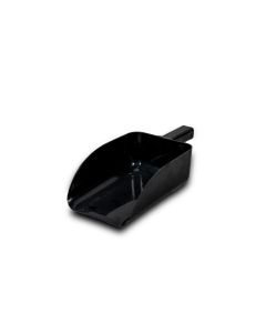 Plastic feed scoop with flat bottom